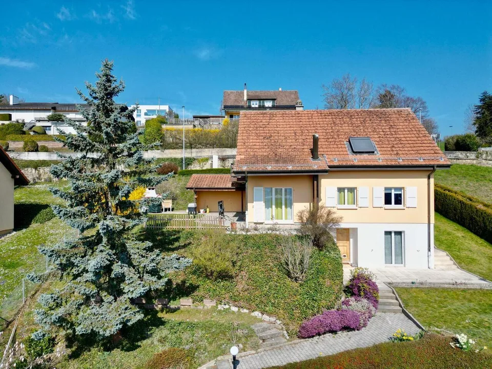 Detached house