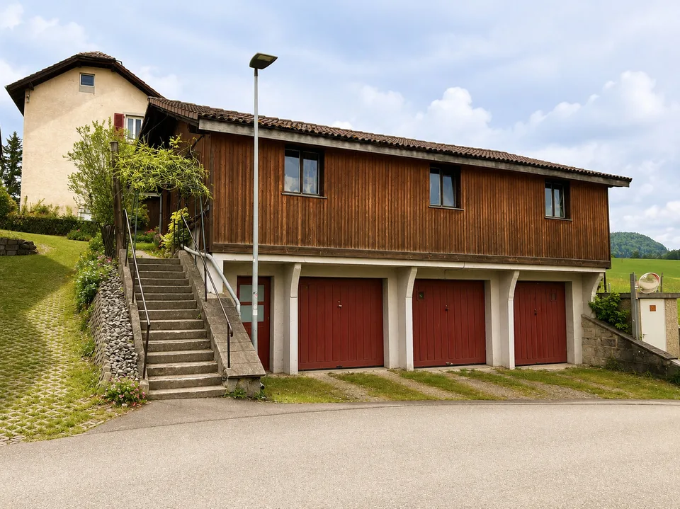 Casa bifamiliare con annesso versatile