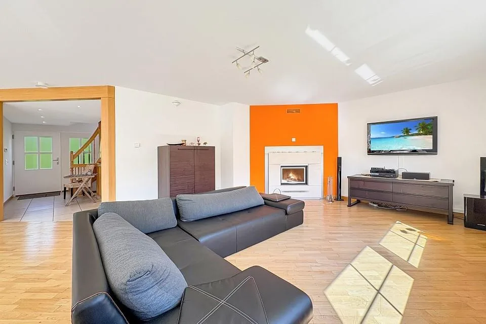 Freistehendes Einfamilienhaus mit Stil und Privacy – Foto 8 von 13