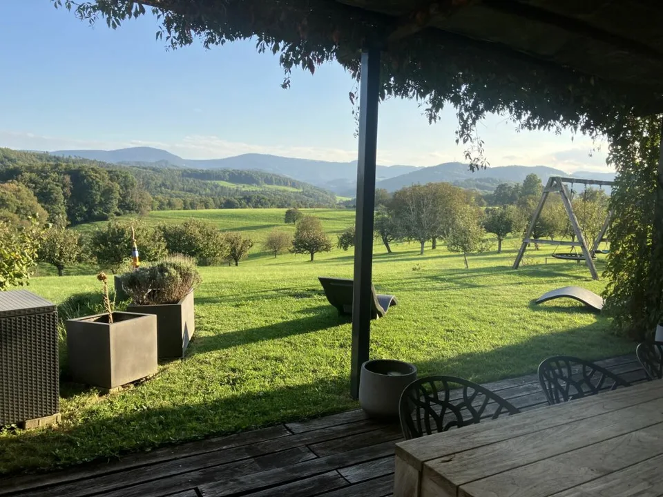 Maison architecturale unique avec vue dégagée