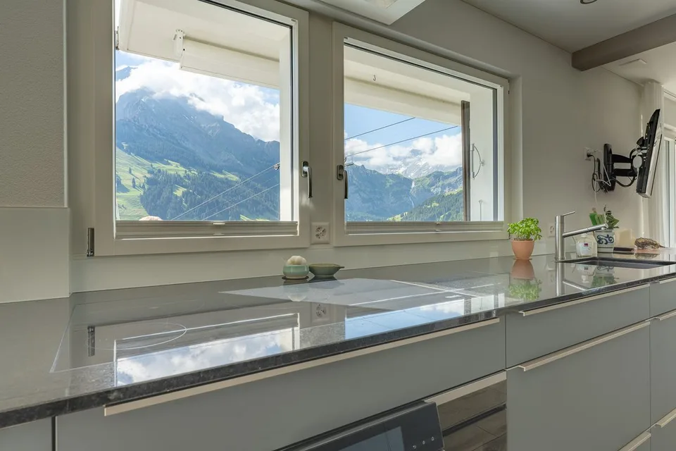 MAISON MULTIFAMILIALE DANS UN EMPLACEMENT CENTRAL ET CALME