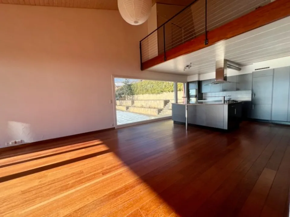 Fai un'offerta per questa superba villa eccezionale, con vista lago e sulle Alpi