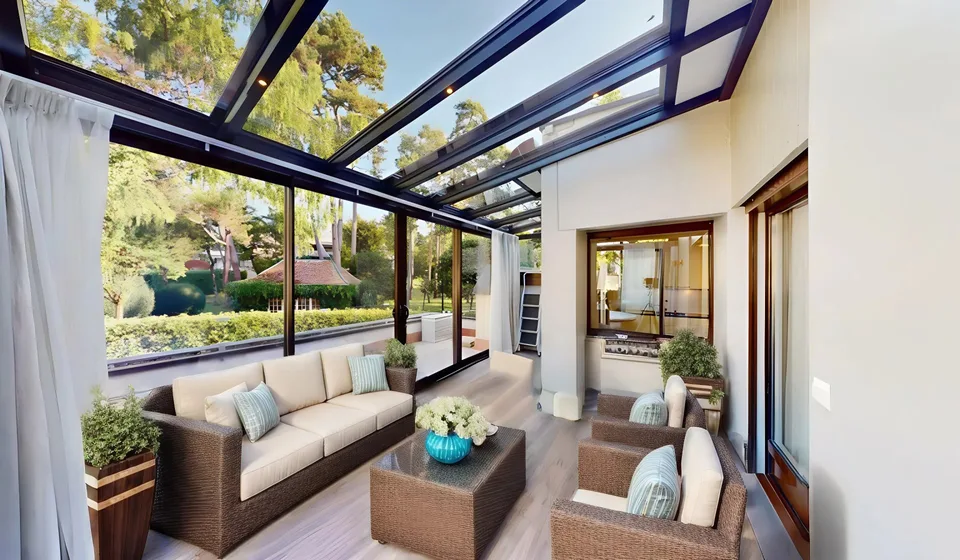 Duplex-dernier étage exceptionnel avec terrasses panoramiques et parc privé