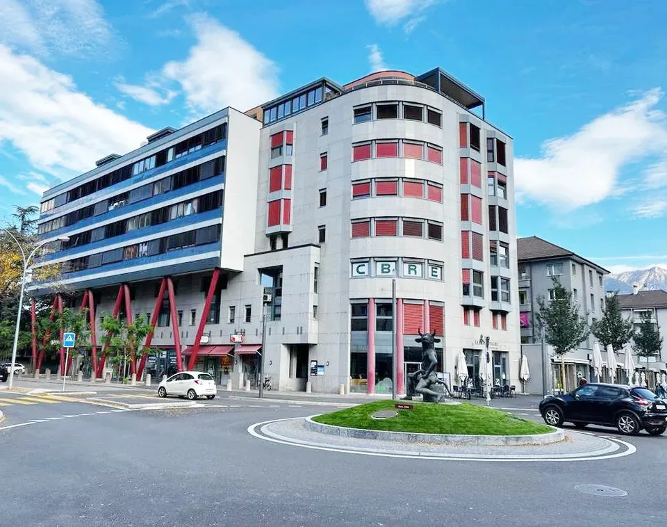 Mixed commercial lots