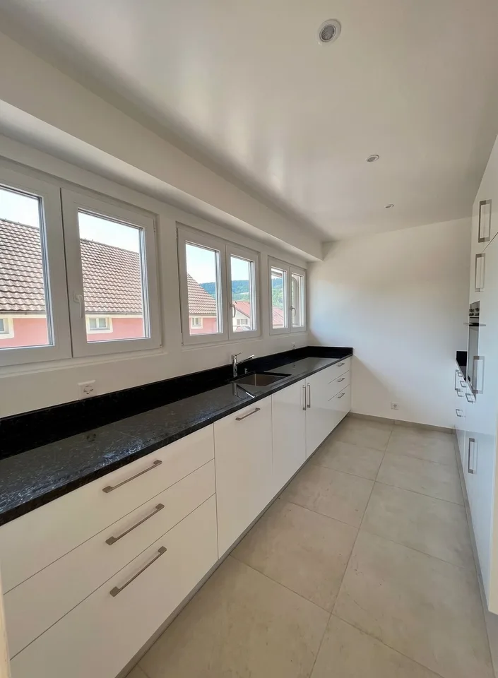 Wohnung D - 2,5 Zimmer mit Balkon und Mezzanin, in Couvet