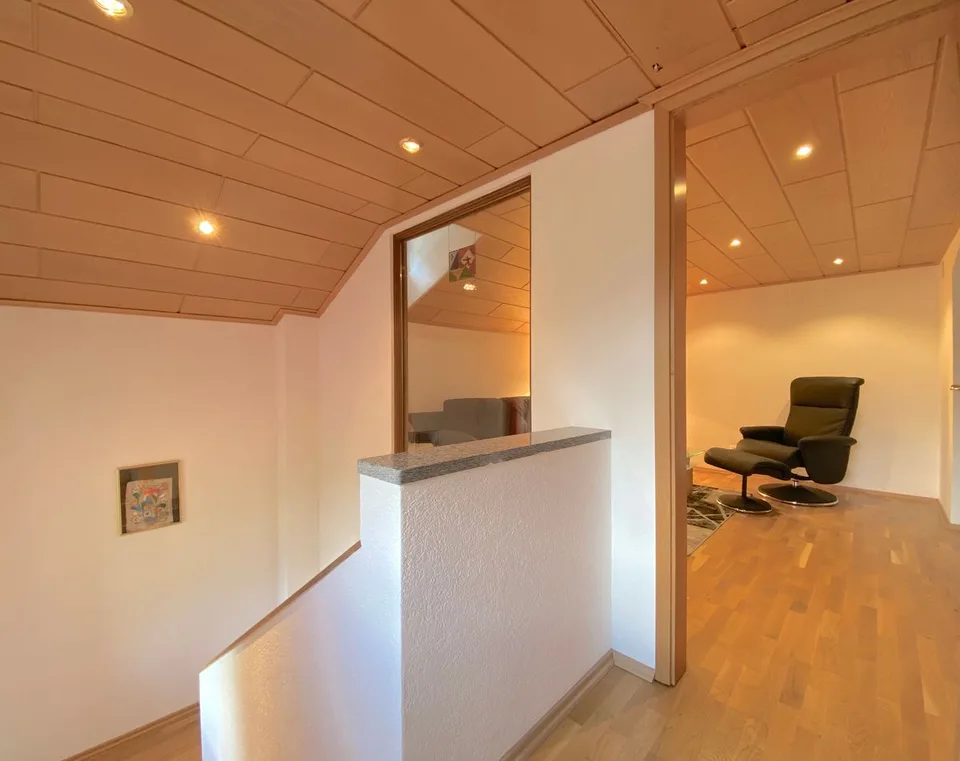 4.5 Zimmer Einfamilienhaus in Airolo – Foto 8 von 11