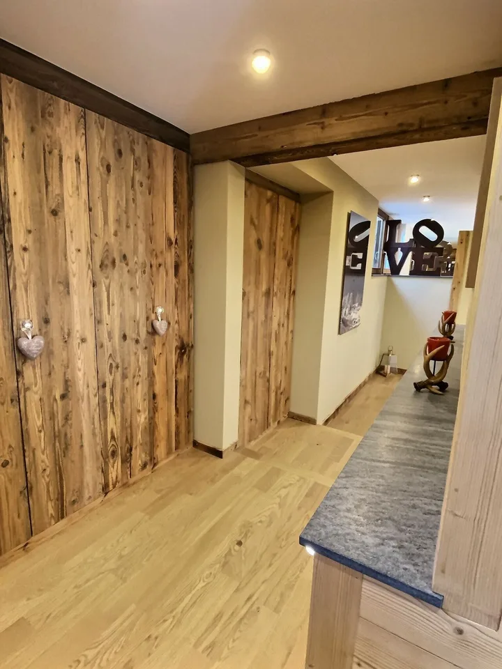 EIN LUXURIÖSES CHALET IN DEN BERGEN ZU VERKAUFEN IN VILLARS-SUR-OLLON. – Foto 7 von 12