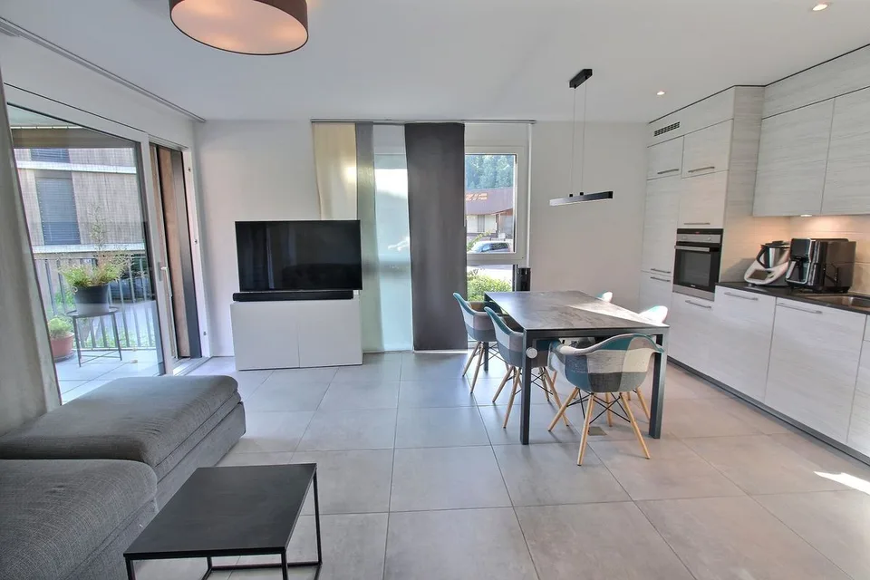 Geräumige und neue 2,5-Zimmer-Wohnung