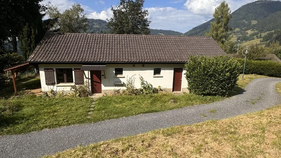 2-Room Semi-Detached House in Montreux – photo 10 of 13