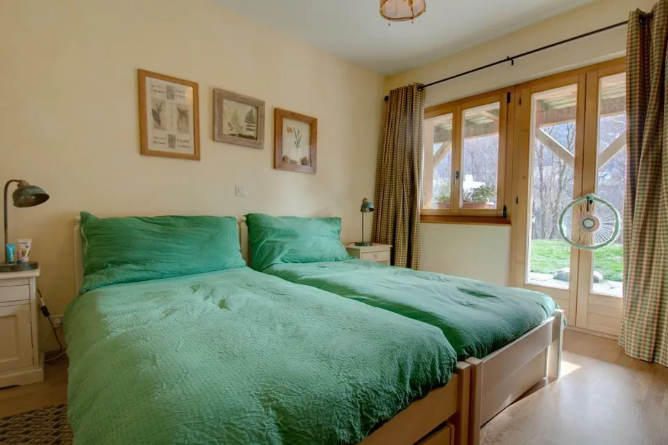 RARE ARTIKEL! Familienchalet in ruhiger und sonniger Lage