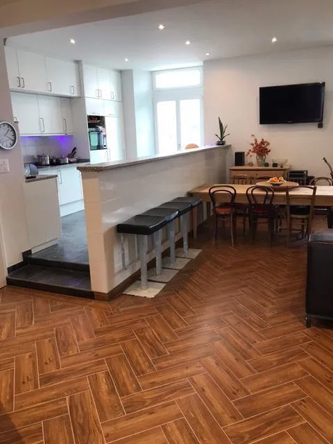 Appartamento contemporaneo di 4.5 locali in vendita in un edificio completamente ristrutturato – foto 10 di 13