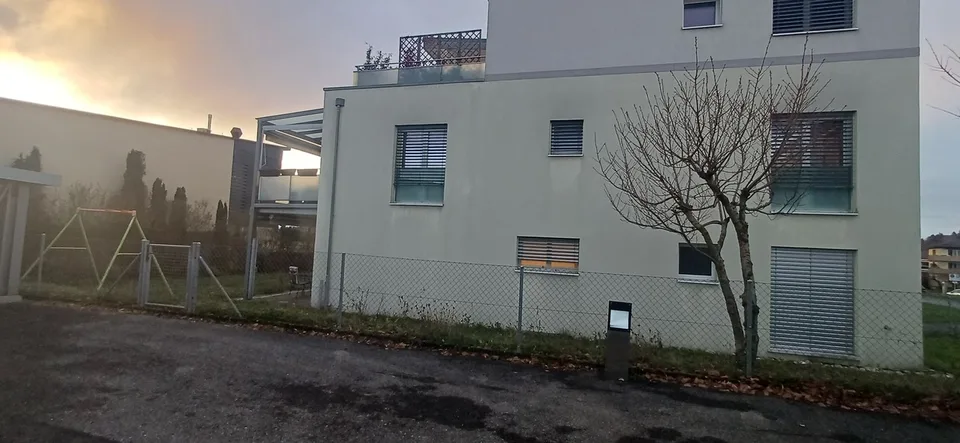 Exklusiv. Tore von Lausanne. wunderschöne 3.5-Zimmer-Wohnung. 2 Parkplätze