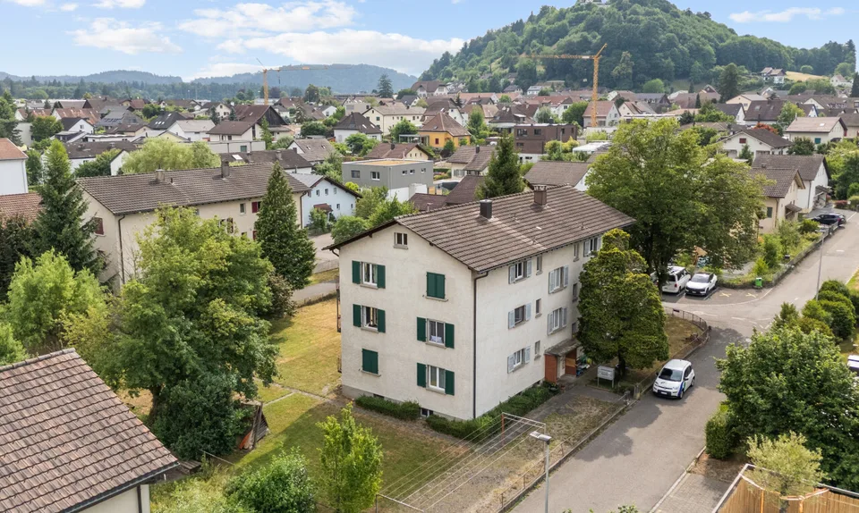 Maison multifamiliale entièrement louée avec un potentiel de développement attrayant