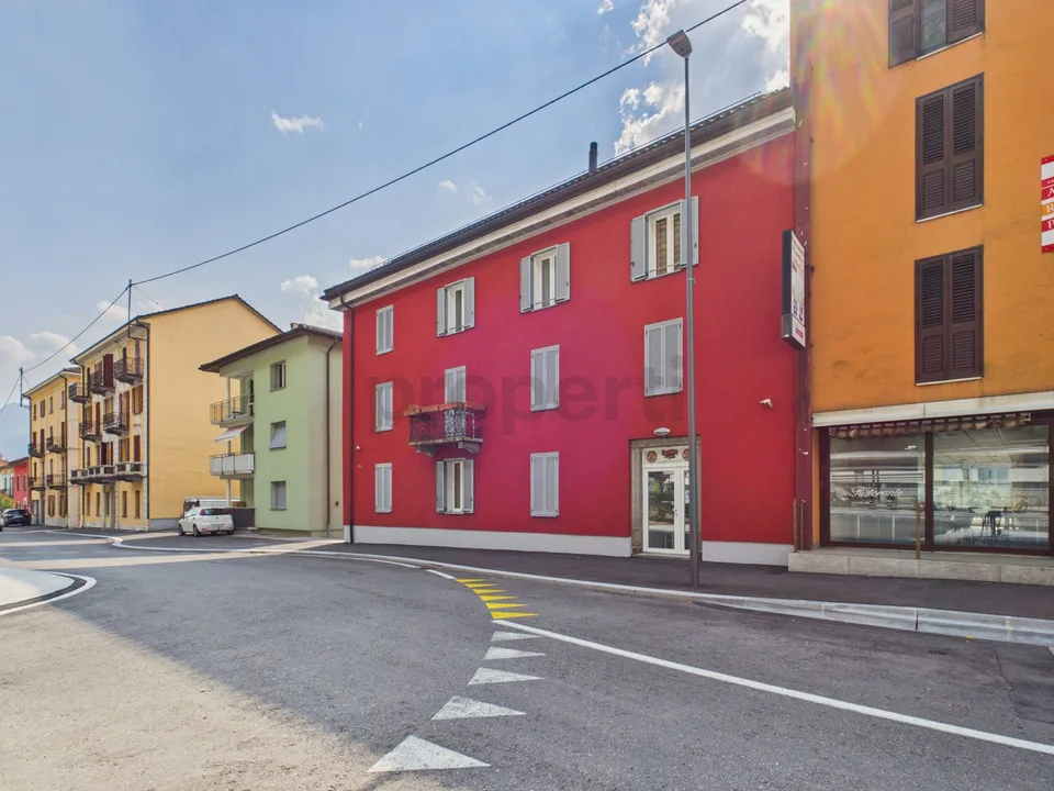 Esclusiva opportunità d'investimento  Palazzina a reddito di fronte alla stazione di Biasca