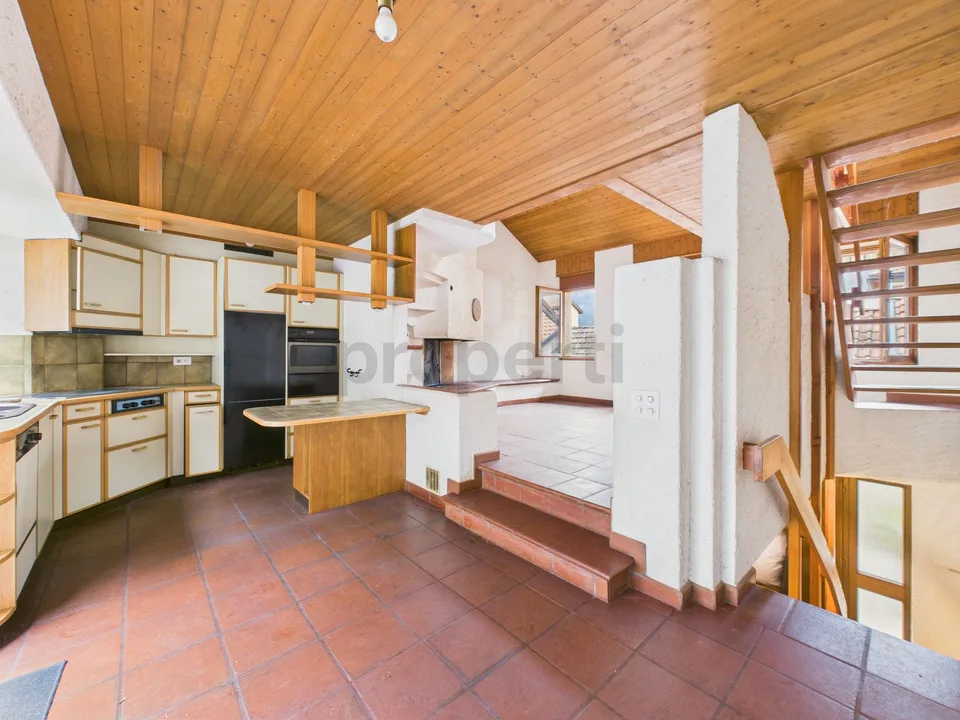 Geräumiges Reihenhaus mit Balkon in Odogno