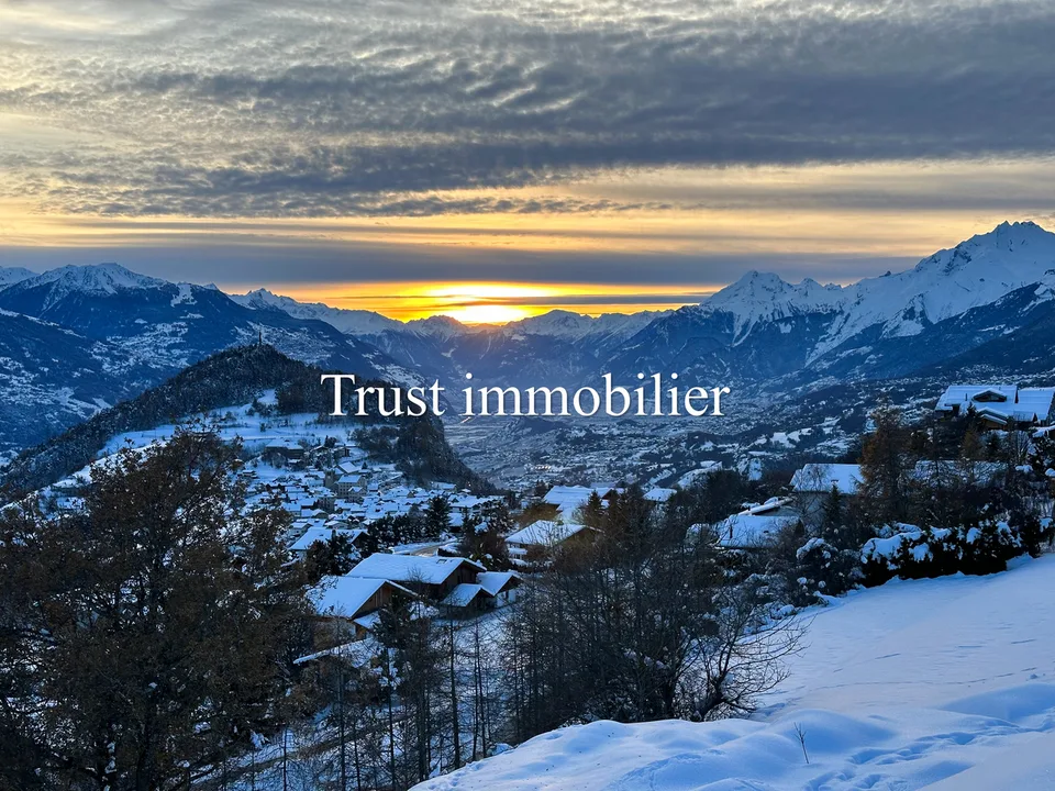 6000.Vue panoramique / Projet Chalet à vendre à Sergnou /Crans-Montana