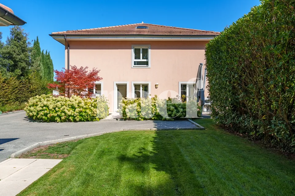 Bella casa indipendente con 5 camere a Founex – foto 1 di 21