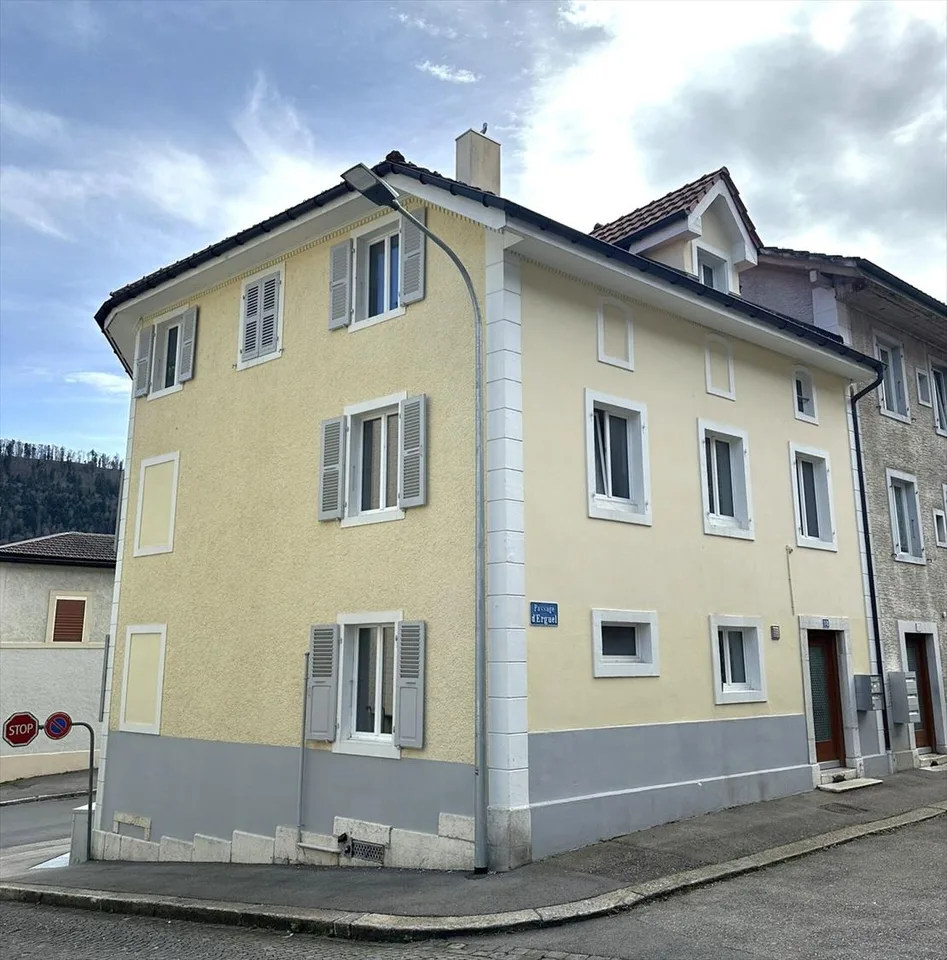 Mehrfamilienhaus