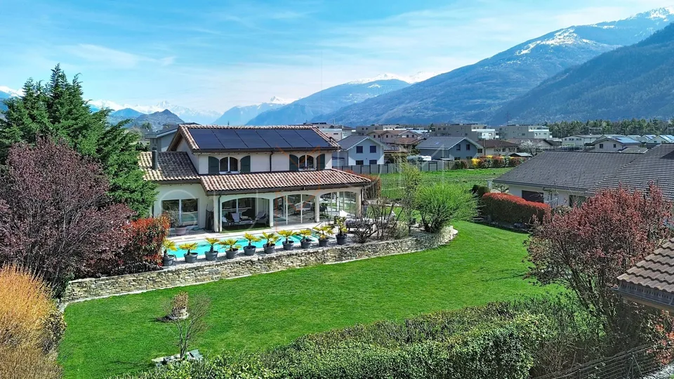 Ardon villa avec piscine sur 1'500 m²