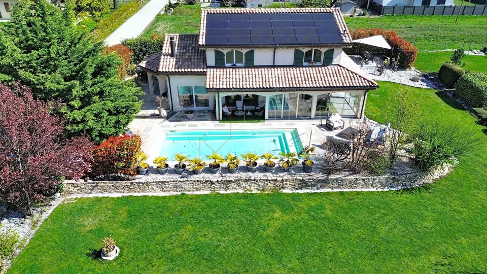 Ardon Villa mit Schwimmbad auf 1.500 m²