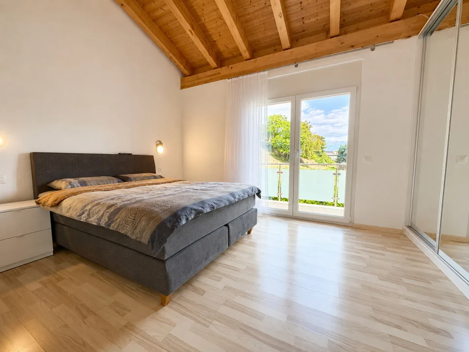 VILLA 6.5 PIÈCES AVEC GRAND JARDIN ET VUE DÉGAGÉE