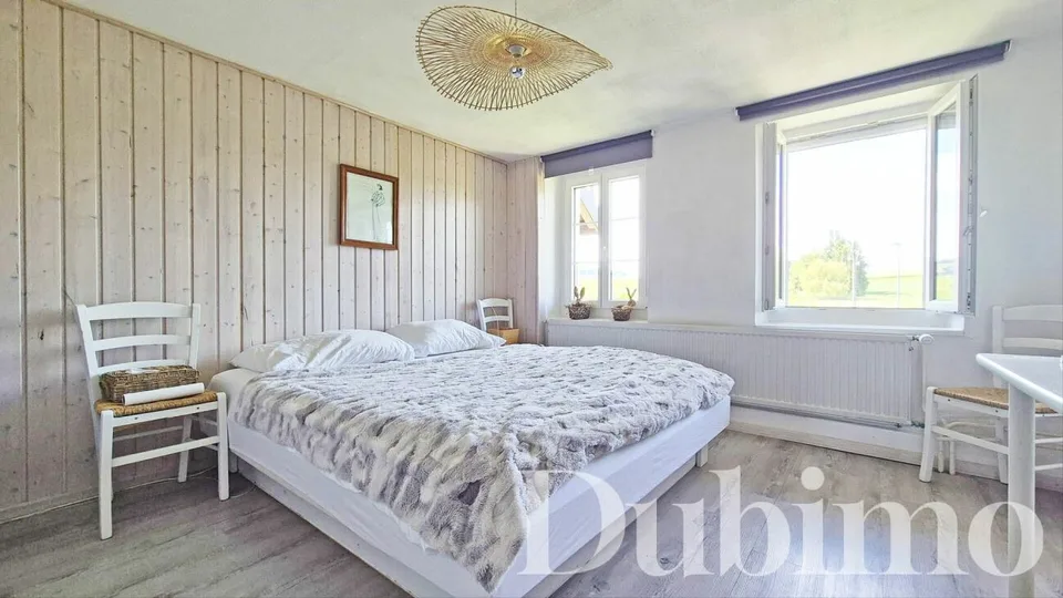 Familienhaus mit 2 Wohnungen, privatem Garten, Keller und der Möglichkeit, eine 3. Wohnung zu schaffen