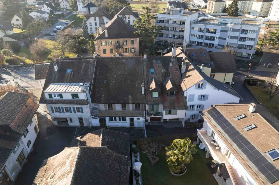 DENGES, appartement 3,5 pces au Rez, rénovation complète.