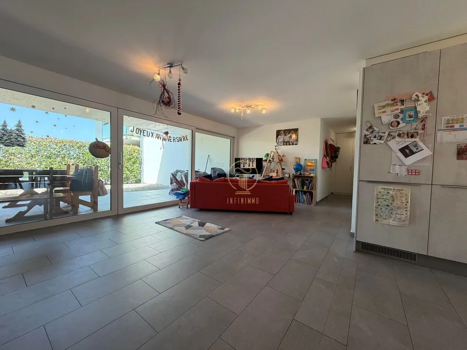 BAVOIS, appartement 5.5 pièces traversant et lumineux!