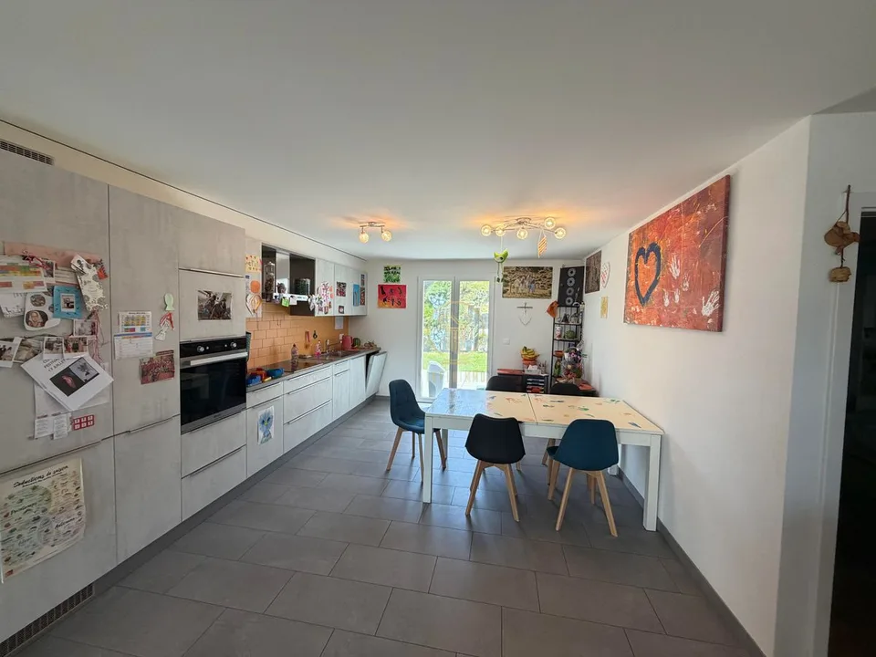 BAVOIS, appartement 5.5 pièces traversant et lumineux!