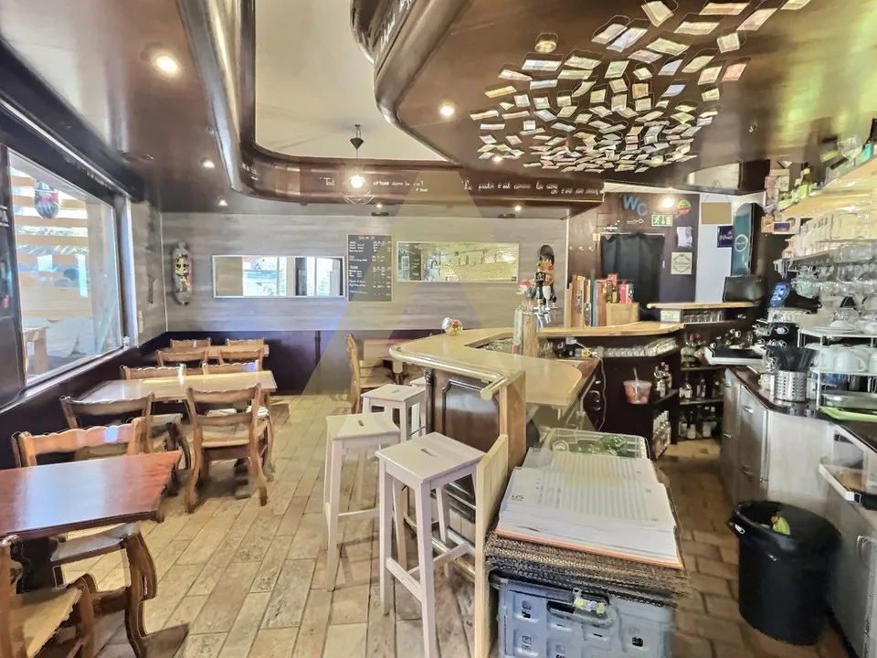 Bar-Restaurant im Herzen des Dorfes – Foto 6 von 13
