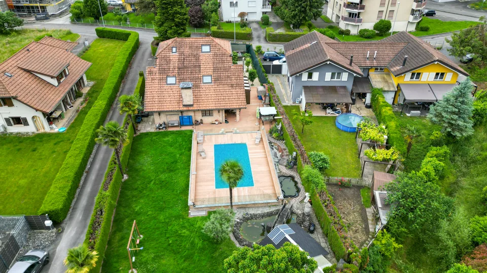 BOUVERET - BELLA VILLA INDIVIDUALE 8 STANZE CON PISCINA E GIARDINO