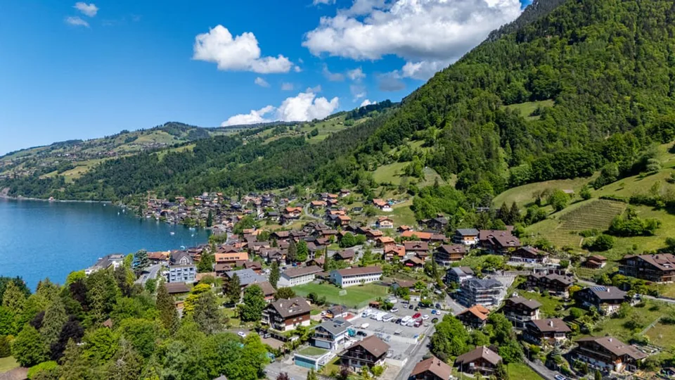 Votre meilleur investissement pour vos vacances - Vue imprenable sur le lac de Thoune