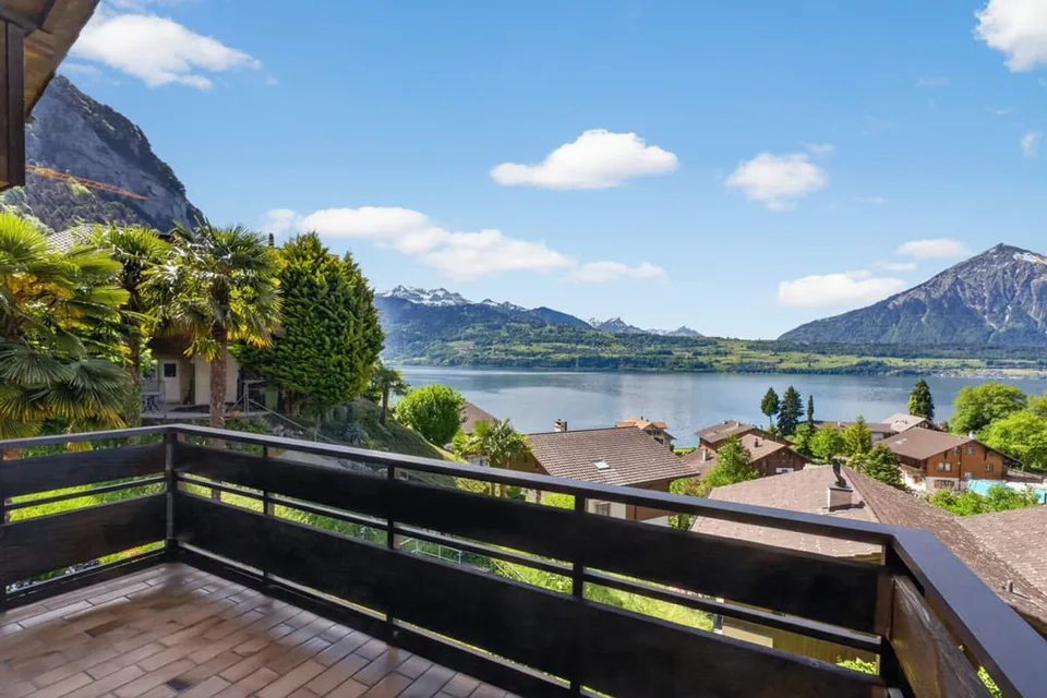 Votre meilleur investissement pour vos vacances - Vue imprenable sur le lac de Thoune