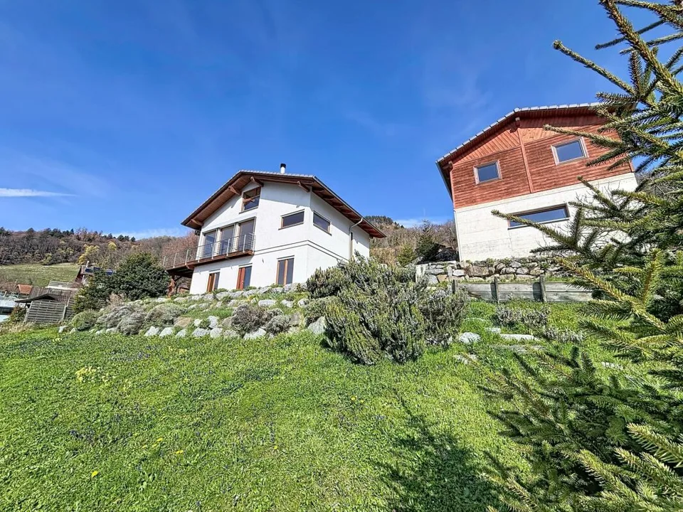 Magnifique villa d'architecte avec spectaculaire vue panoramique sur la plaine et les Dents-du-Midi