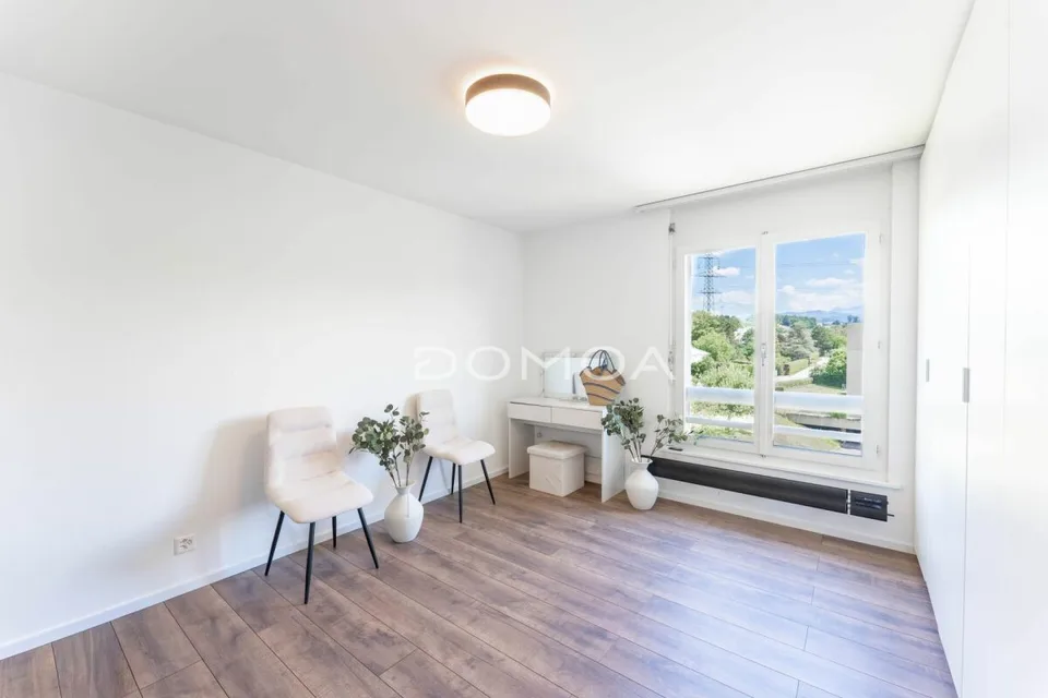 Renovierte 4,5-Zimmer-Penthouse mit großer Terrasse - Helligkeit, Charme und Komfort! – Foto 8 von 12