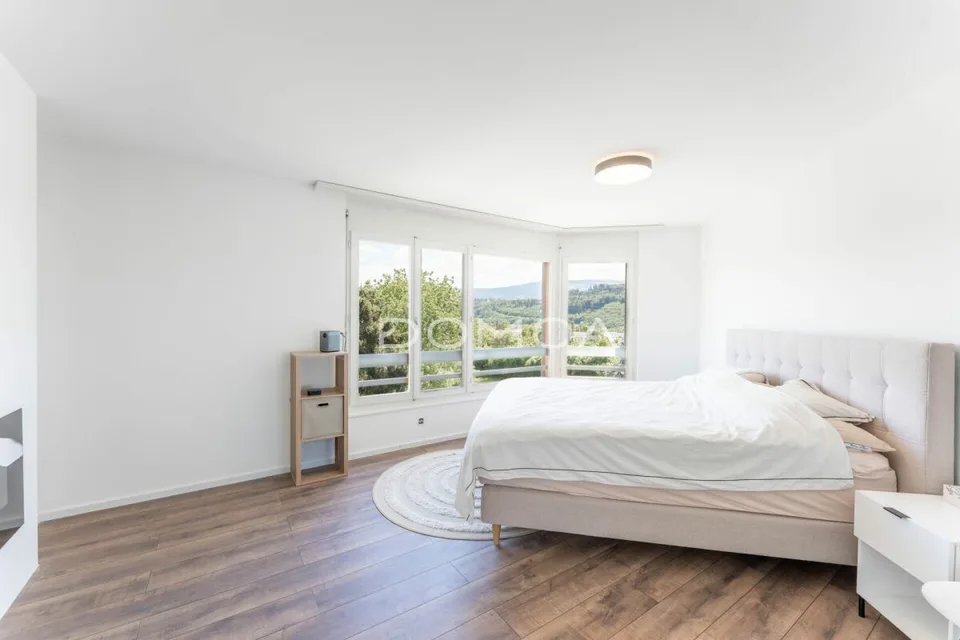 Renovierte 4,5-Zimmer-Penthouse mit großer Terrasse - Helligkeit, Charme und Komfort! – Foto 7 von 12