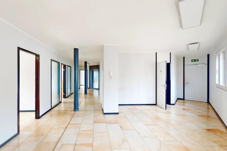 Spazio ufficio di prestigio a Mendrisio  170 m² funzionali e luminosi