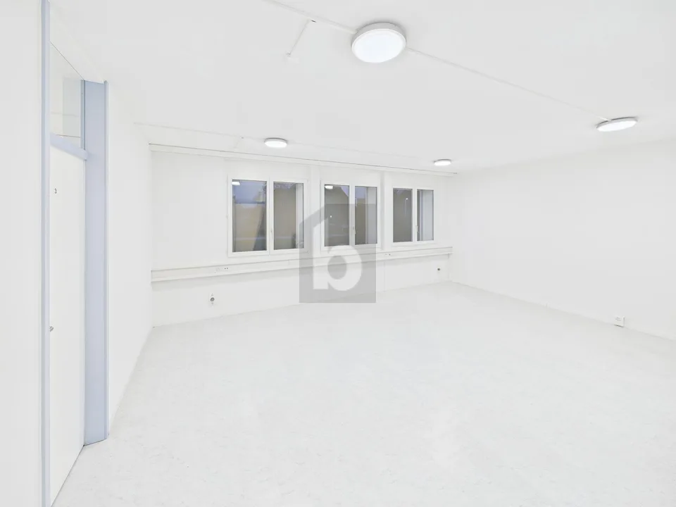 CENTRALLY LOCATED AND WELL EQUIPPED