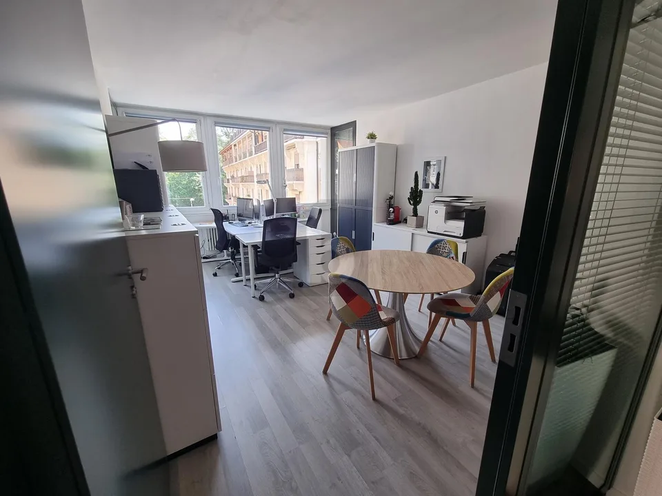 TURNKEY PROFESSIONAL SPACE (2)