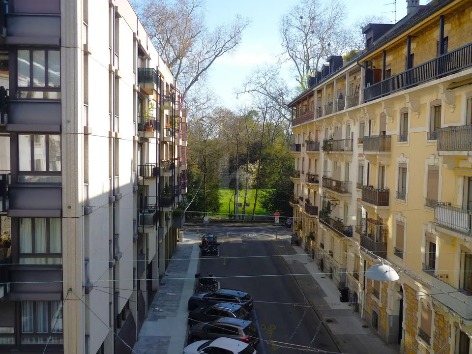 ESPACE PROFESSIONNEL CLÉ EN MAIN (2)