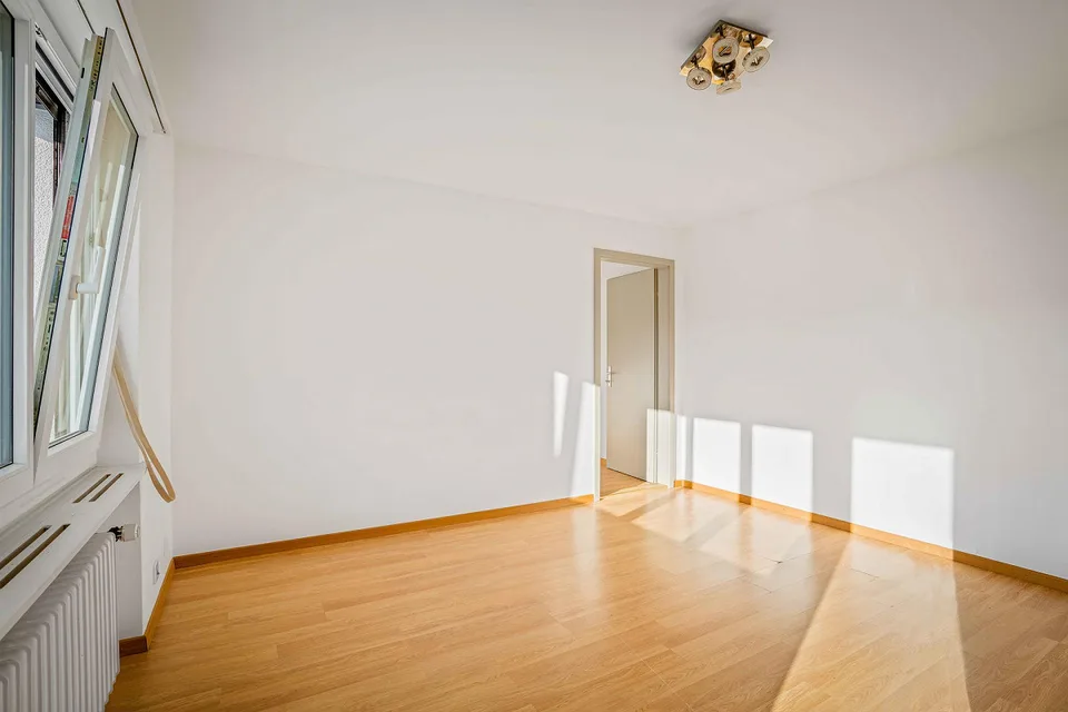 Appartamento pratico e luminoso in una proprietà ristrutturata