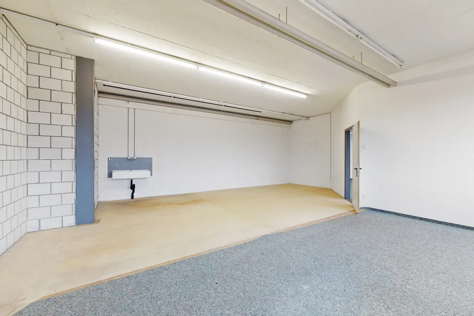 Office and commercial space - GO! Commercial building in Oberentfelden - 130m2