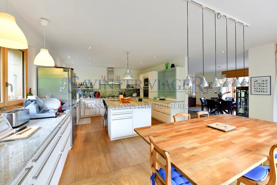 Champéry, Exceptional Chalet of 450 m2 living space - Occupied Viager – photo 9 of 24
