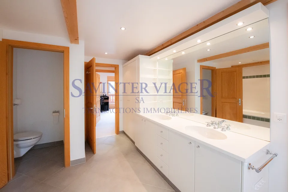 Champéry, Exceptional Chalet of 450 m2 living space - Occupied Viager – photo 17 of 24