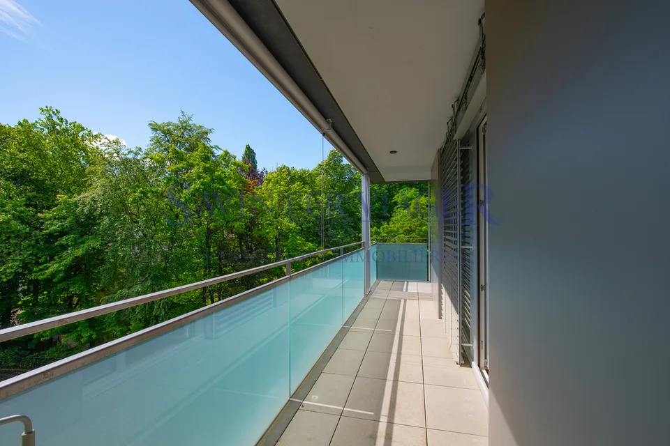 Carouge - Elegante 3-Zimmer-Wohnung mit großem Balkon und unverbautem Blick – Foto 11 von 13