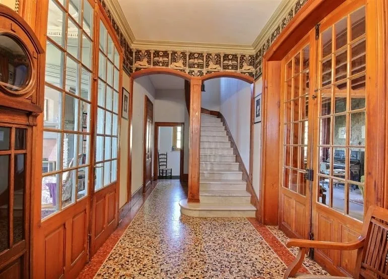 Magnifica villa con vista sul lago Joux