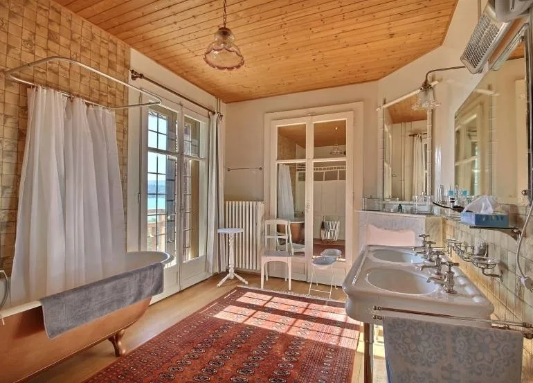Wunderschönes Herrenhaus mit Blick auf den Joux-See – Foto 10 von 13