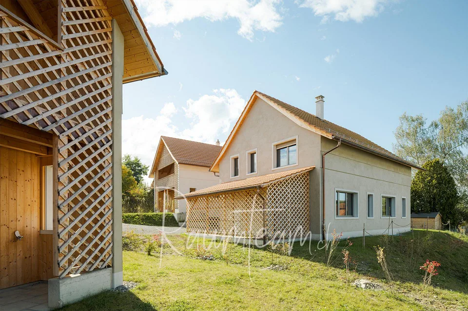 Erstbezug: Charmantes EFH im Chaletstil