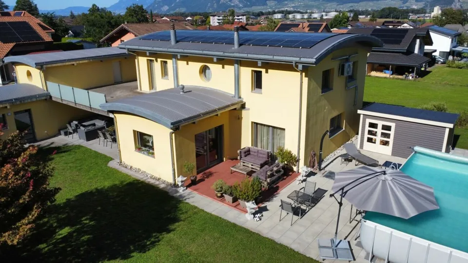 Maison individuelle avec annexe habitable à Collombey