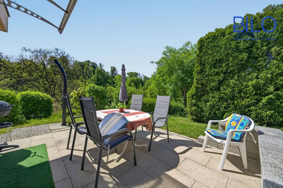 Mehrgenerationen Wohnhaus mit 2'065 m2 Umschwung